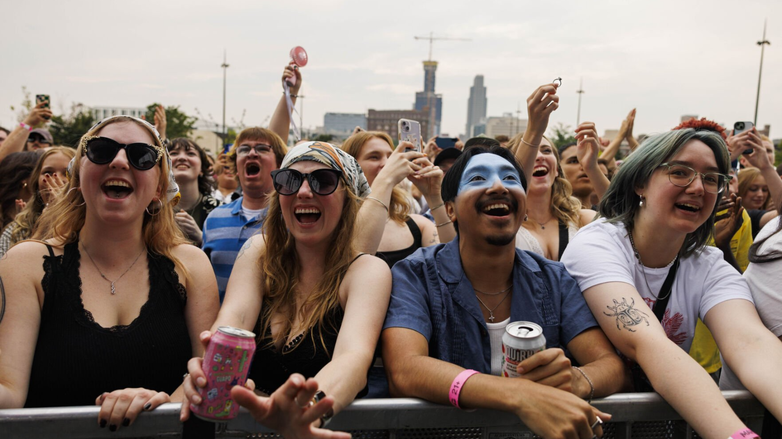 Thousands turn out as Maha music festival makes its return to Omaha's riverfront